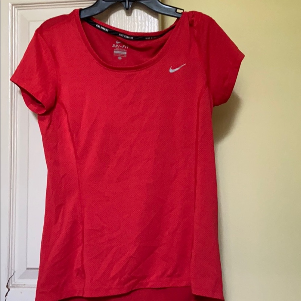 Nike Women’s Dri-Fit Athletic Tee Size: S